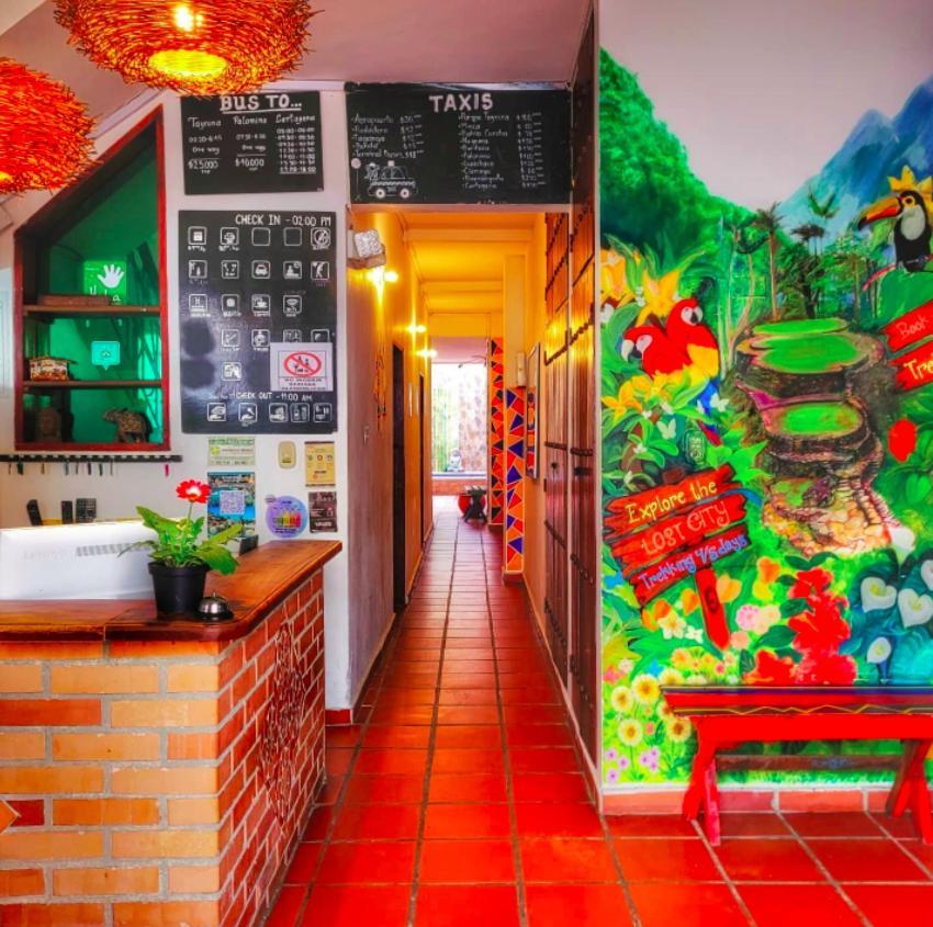 Fatima Hostel Santa Marta エクステリア 写真